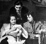 Laurence Olivier with Merle Oberon and Vivien